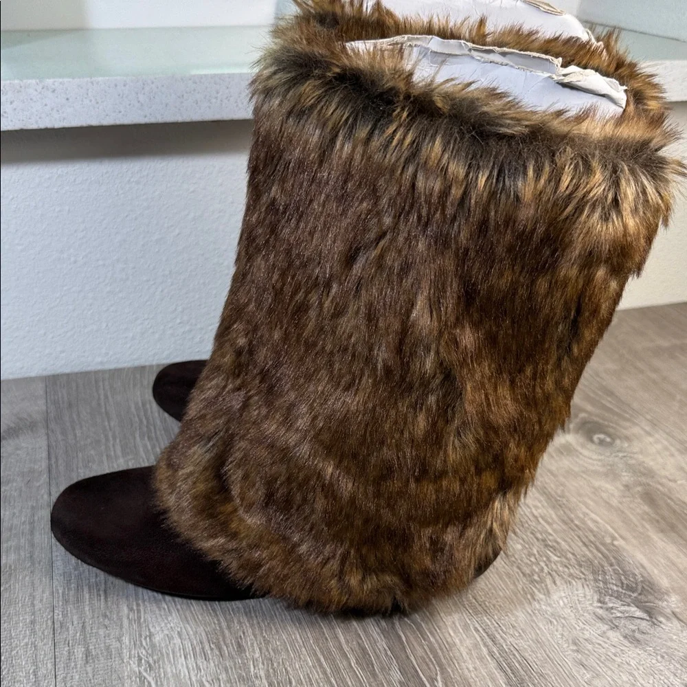 Report Faux Fur Brown Moccasin Boots - Picture 2 of 6